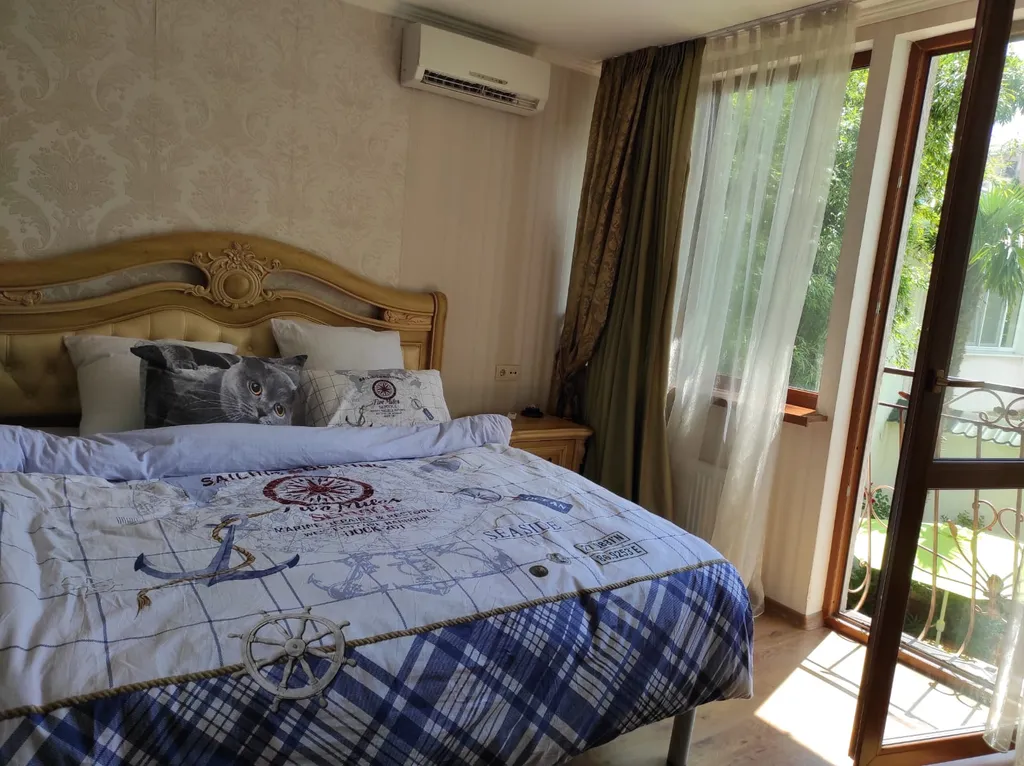 Коттедж 4-комнатный Дом — Ялта