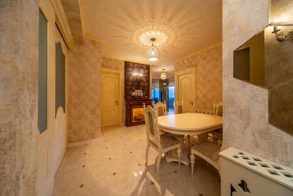 Уютная сказочная квартира с видом на город