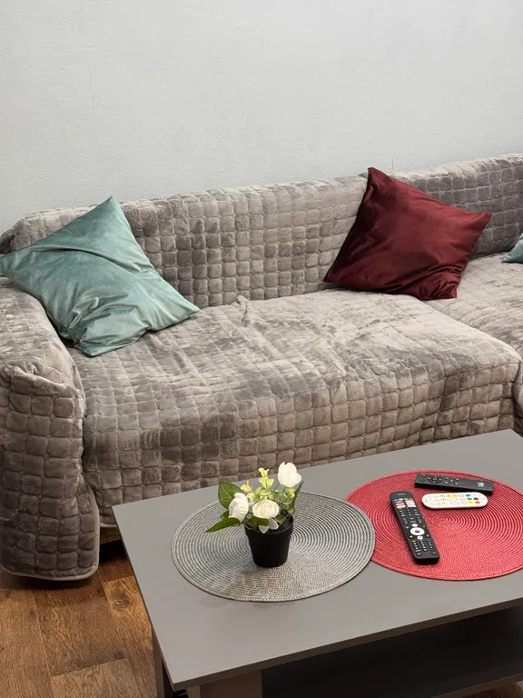 Видовая двухкомнатная квартира в самом центре города