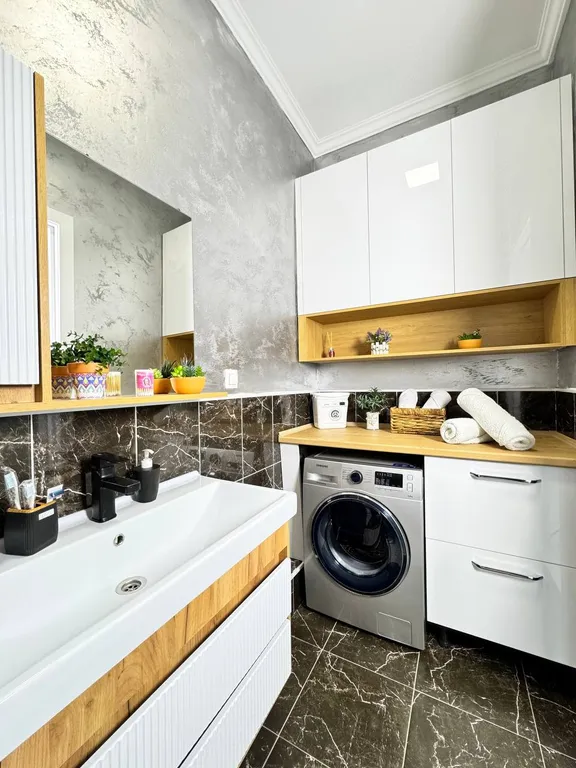 2-комнатная в жк 4you, рядом с тц Mega