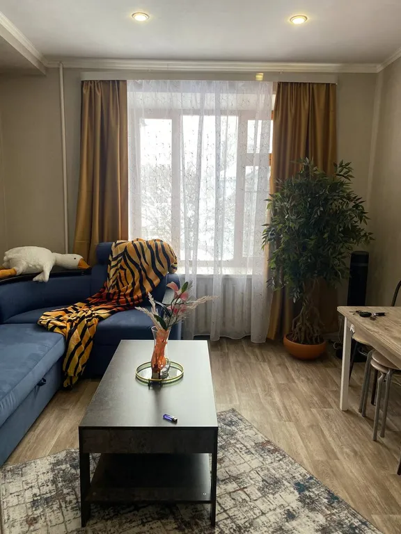 Трехкомнатная квартира у стадиона