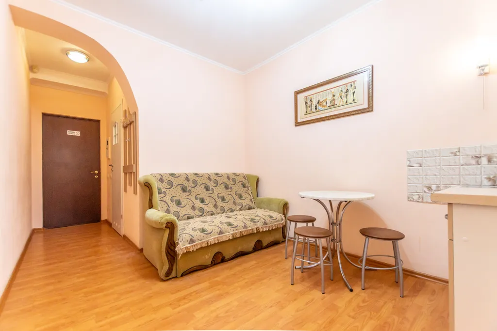 2х комнатные апартаменты в 200 метрах от моря в центое Алушты