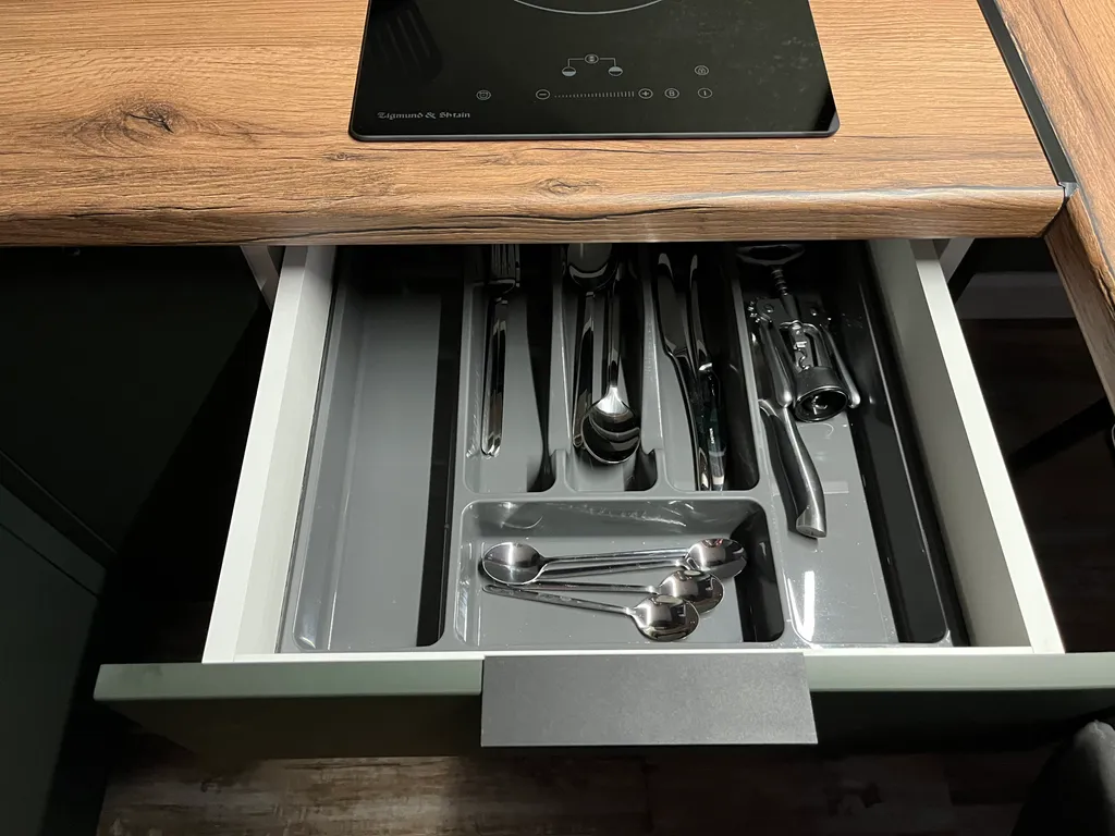 Видовые апартаменты с проектором и PS4 на 17-м этаже