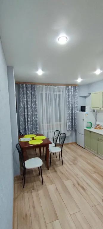 Уютная квартира с отдельным входом в центре города