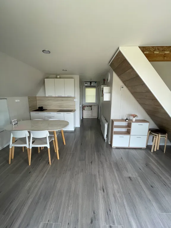 Уютный дом с видом на море и лес