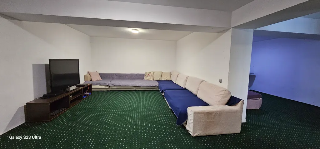 7-комнатный Дом