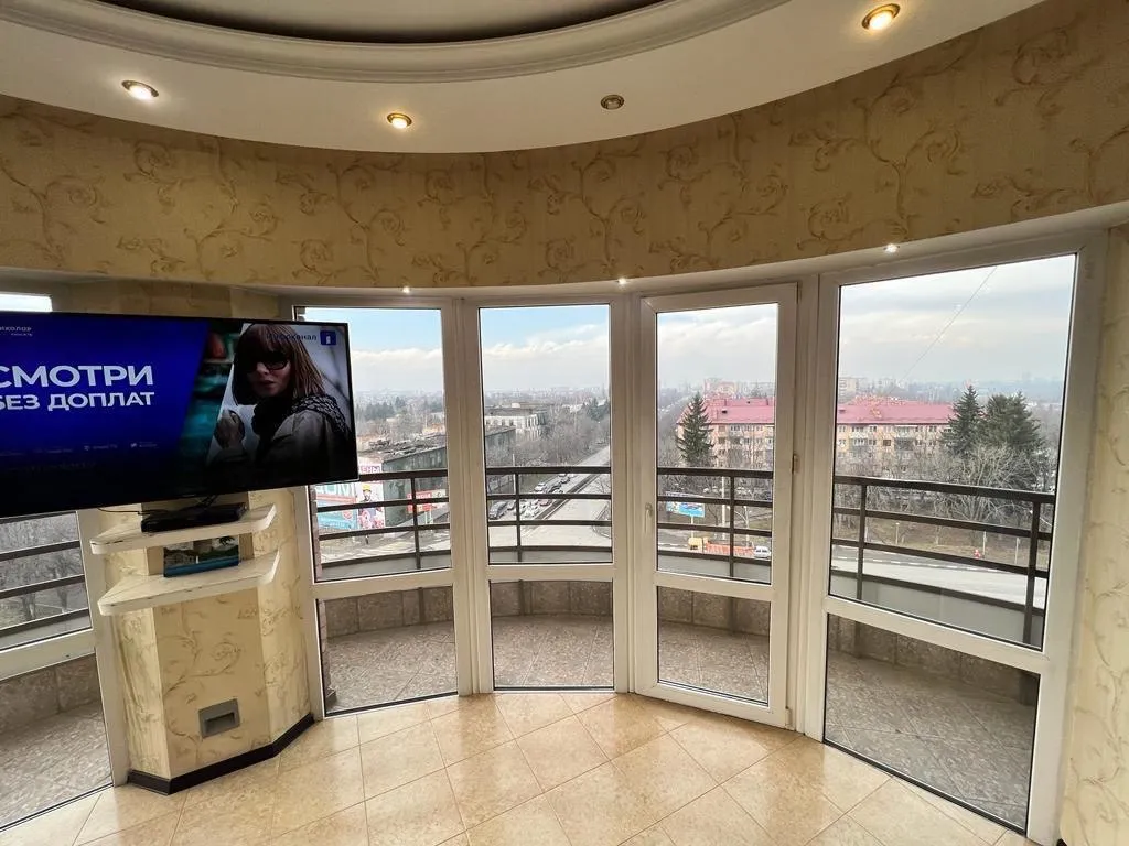 Квартира в центре возле танка