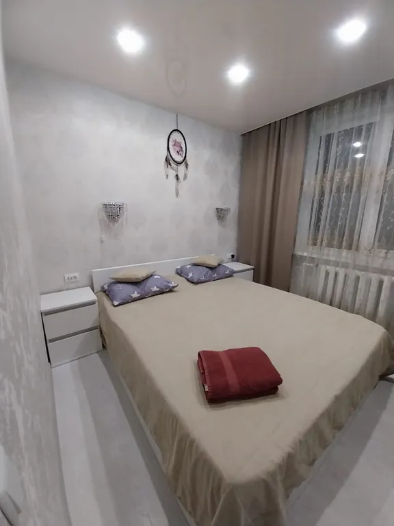 Улучшенная трехкомнатная квартира рядом с гостиницей