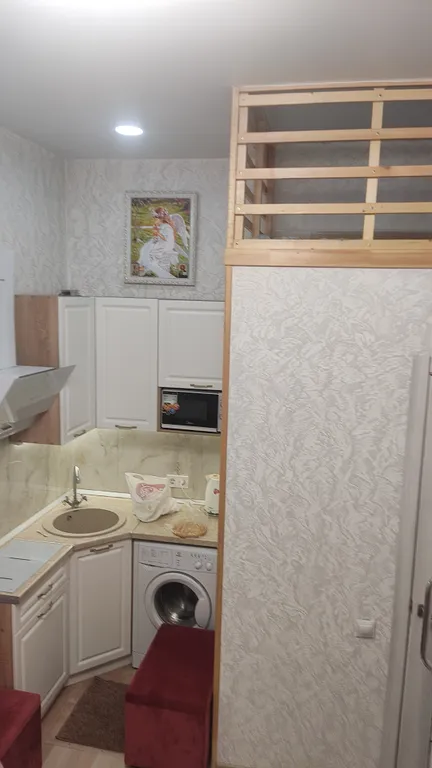 Около Нарзанной галереи и санатория Луч