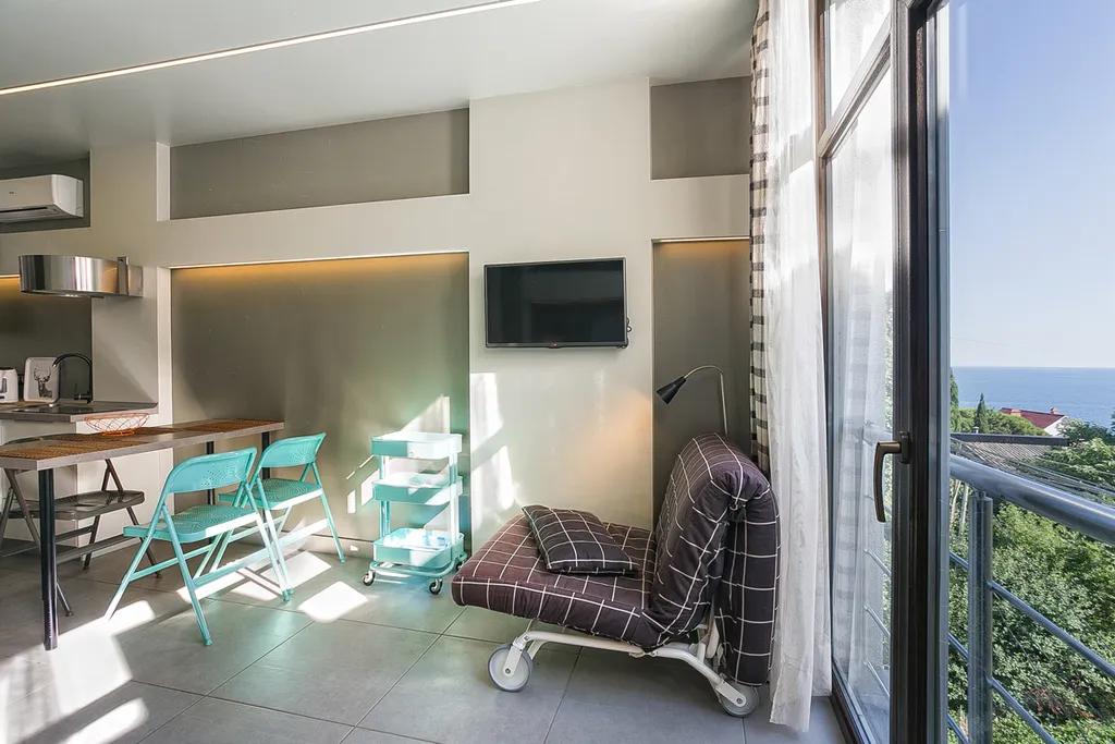 Уютная дизайнерская студия у моря