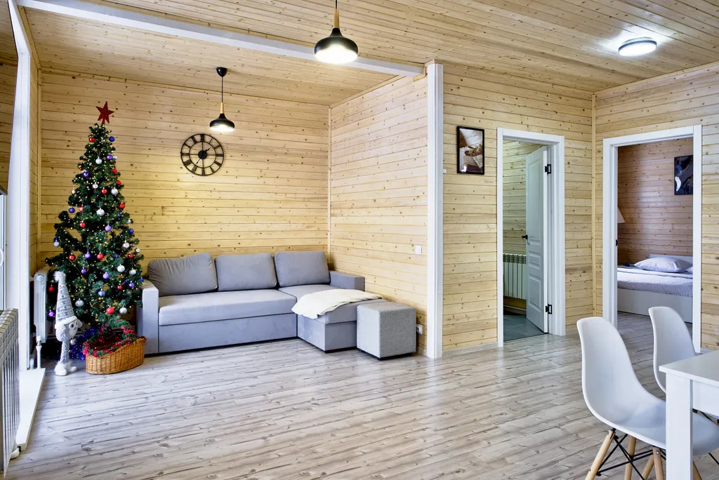 Дом с большой террасой, банным чаном и баней на дровах в окружении леса