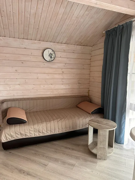 Коттедж Апартаменты с видом на море Комната 35 кв.м, кухня-веранда 18 кв.м. — Кучугуры