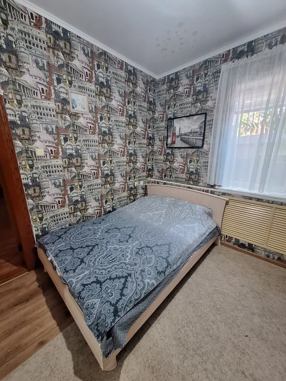 Частный сектор рядом с морем