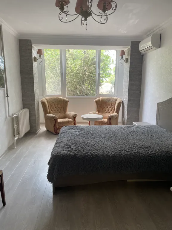 Квартира Уютная 3-х комнатная квартира — Евпатория