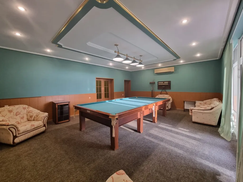 Вилла с открытым бассейном и видом на море