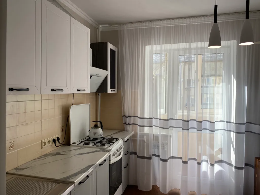 Трехкомнатная квартира в центре Небуга