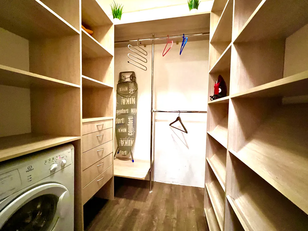 Квартира Квартира Дизайнерская студия на 9 этаже в ЖК Современник рядом с МТЛ-Арена — Самара