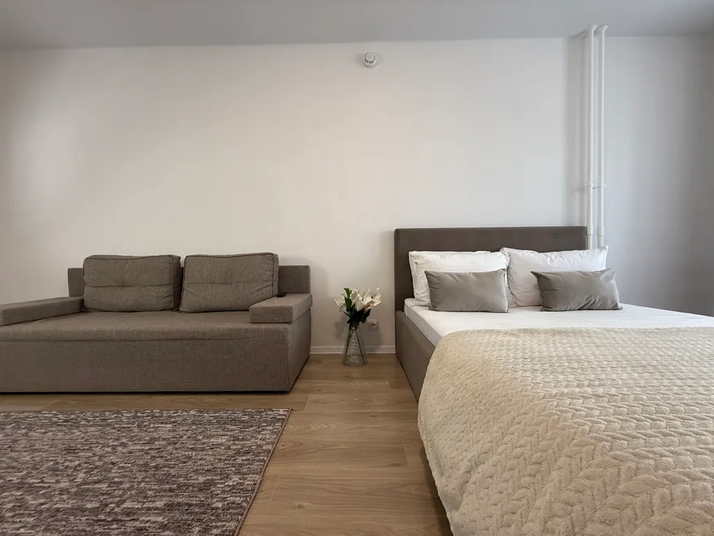 Тут хорошо на Полимерном