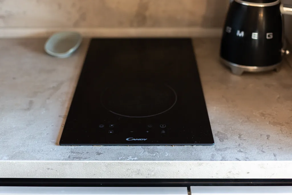 Стильная студия Кватро 152 с террасой и кофемашиной