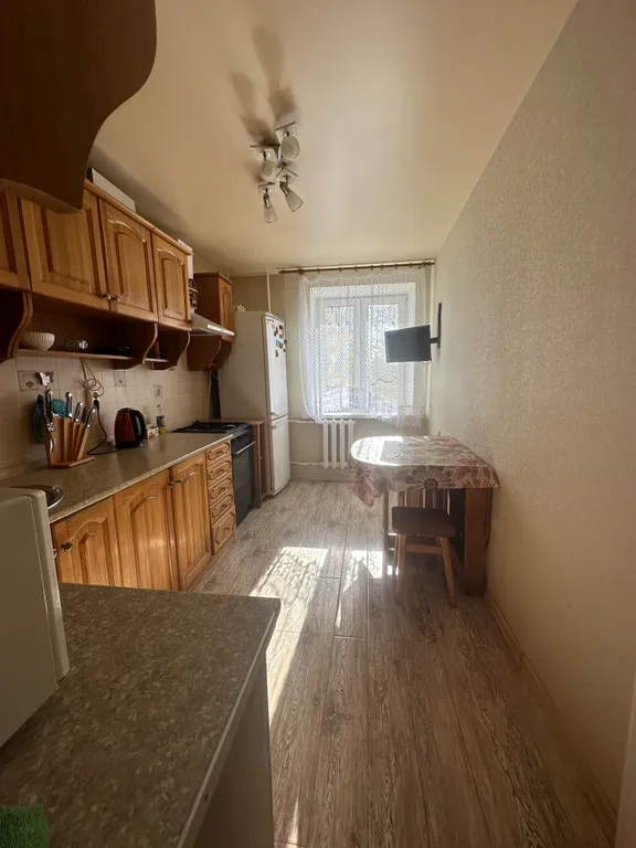 Трехкомнатная квартира в близи с историческим городом