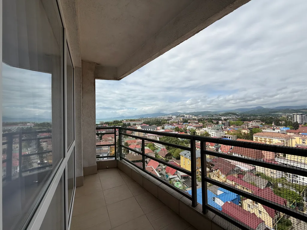 Просторная 2-комнатная квартира с шикарным видом на горы, город и море