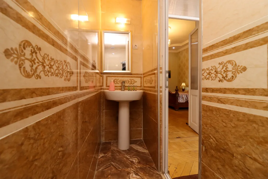 Винтажная квартира с 1 спальней в Старом Тбилиси