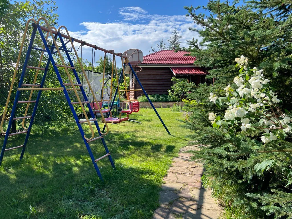 Дом у соснового леса