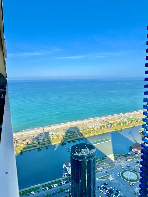 Романтичная и чистая студия с видом на море