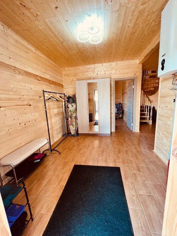 Дом на Горьковском море напротив спортивной базы Море спорта