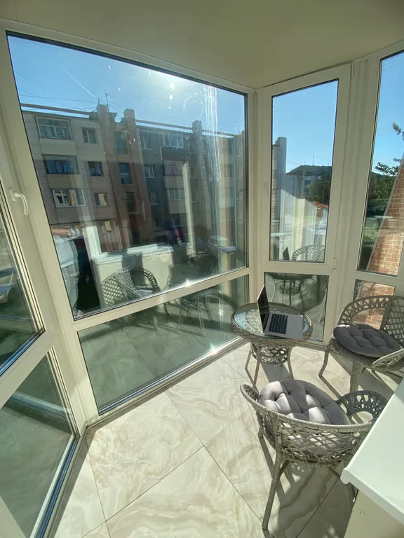 Orange House у Авачинской бухты