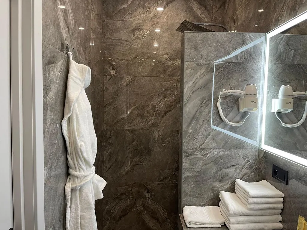 Стильные апартаменты 583 «Гранат» Люкс в центре Краснодара