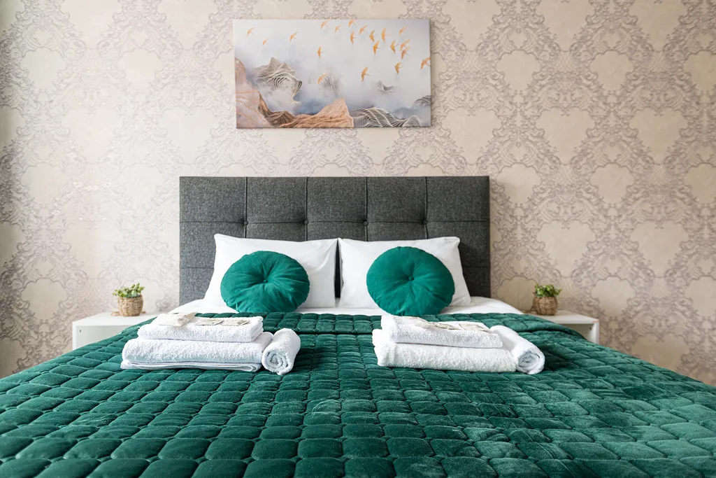 В зеленом микрорайоне Университет, гостиничный сервис, бесконтактно