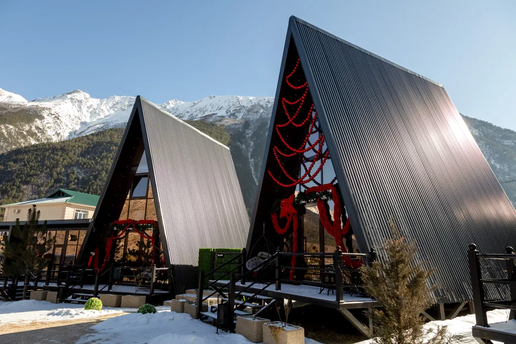 Афрейм White house три этажа с панорамным видом на горы