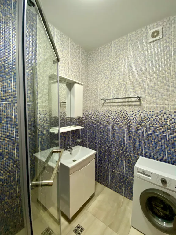 Просторная квартира с видом на горы в центре города