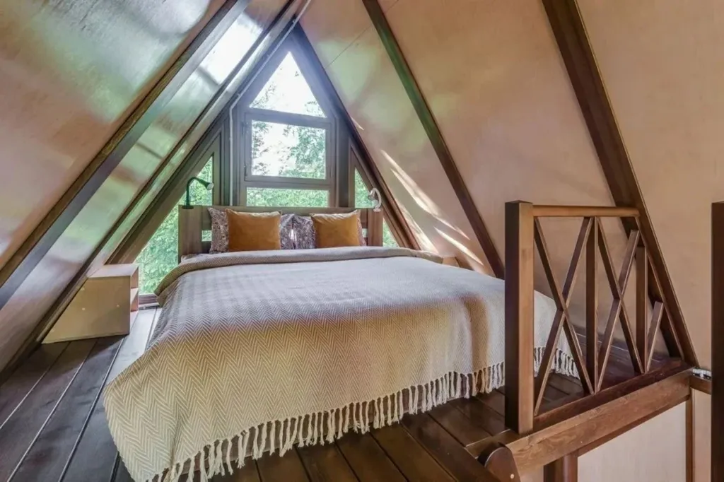 Коттедж Коттедж Шале у Леса — Луга