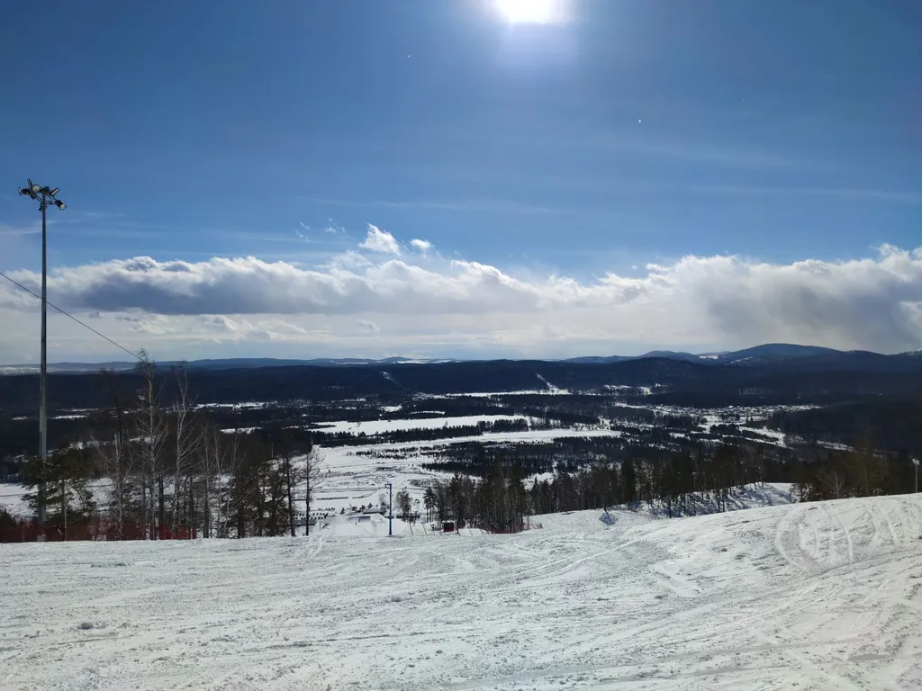 Апартамент на "5" (студия+спальня) № 505 с видом на трассы и долину