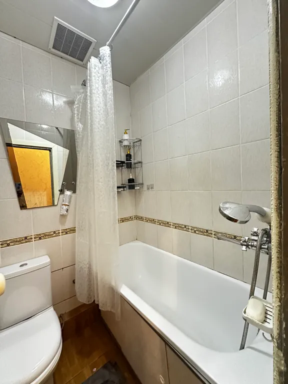 Уютная чистая студия в парке