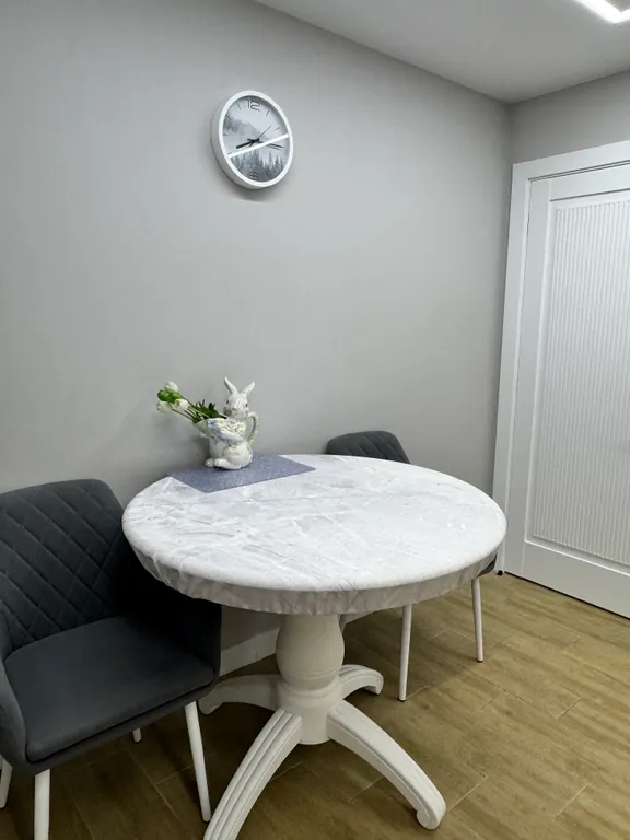 Уютная двухкомнатная квартира у моря, в центре города