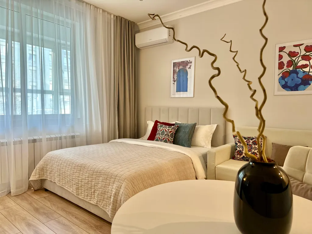 Квартира Современная студия Ваниль рядом с Арбатом — аренда посуточно в Алматы