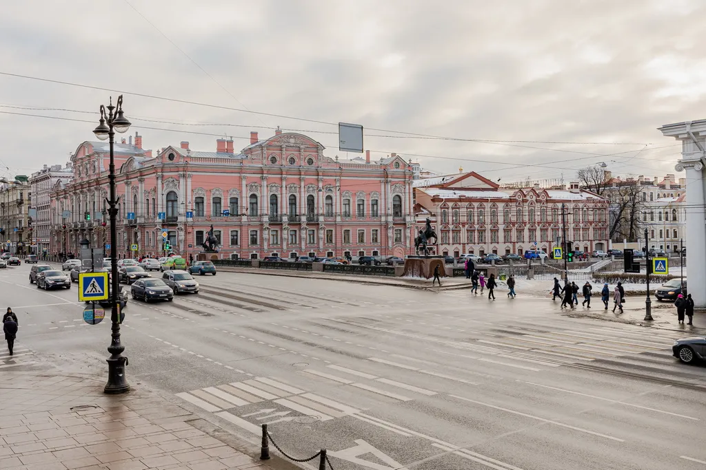Квартира Апартаменты с 3 спальнями на Невском проспекте — Санкт-Петербург