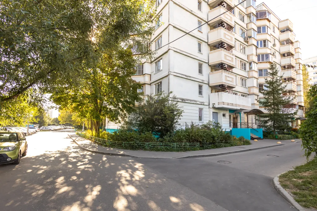 Квартира Уютная квартира в 5 минутах от метро Скобелевская — Москва