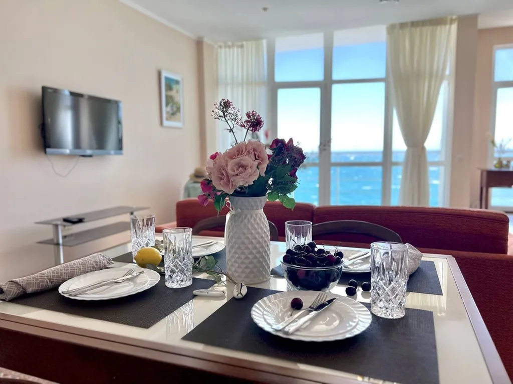 Однокомнатный апартамент на первой линии в ЖК Наутилус