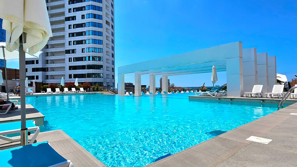 Пентхаус с панорамным видом на море с террасой