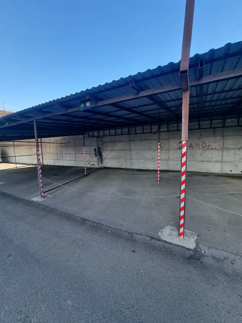 Индивидуальная крытая парковка