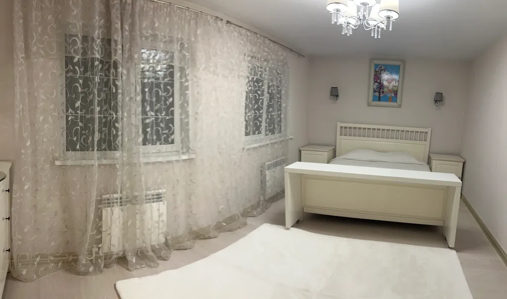 Дом в шаговой доступности от метро