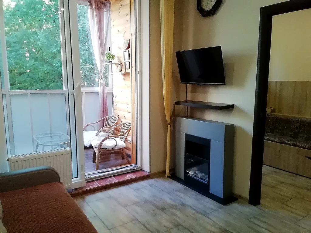 Квартира у моря, с видом на озеро и сосновый бор