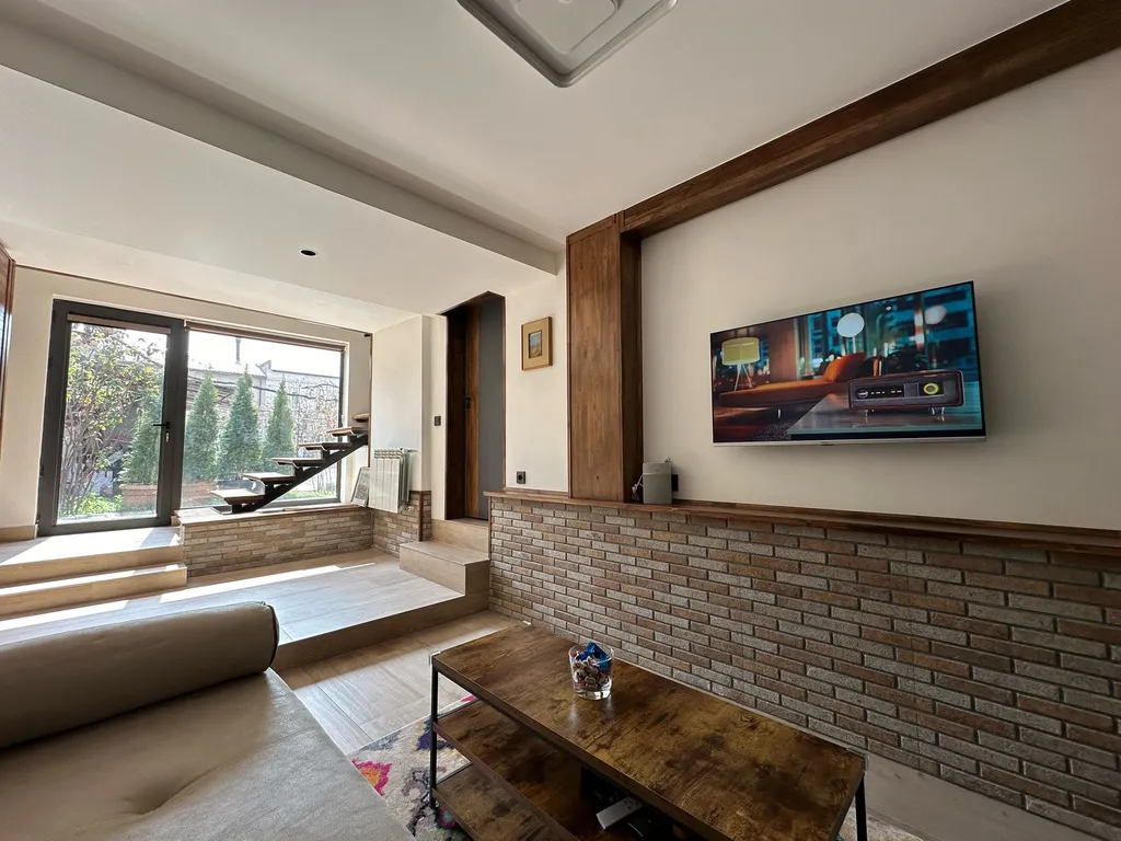 Уютный бутик-дом в большом центре, 3 минуты от метро