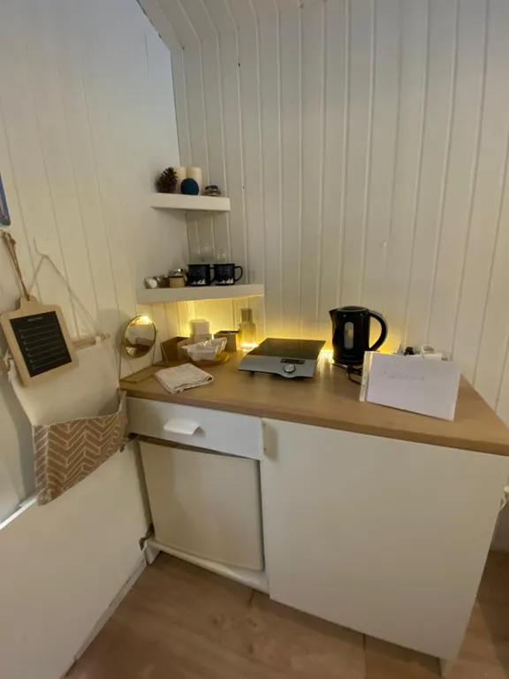 Уютный и теплый мини домик ТиниДача Можжевельник в лесу