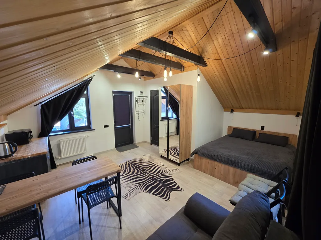 Мансарда с балконом