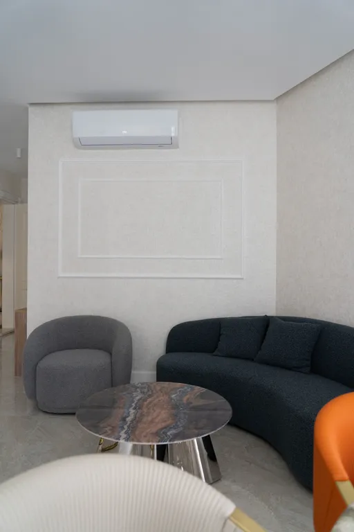 Уютный номер с 2 спальнями и баром, с видом во двор